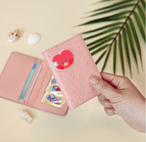 BT21 LEATHER PATCH CARD CASE [VACANCE]